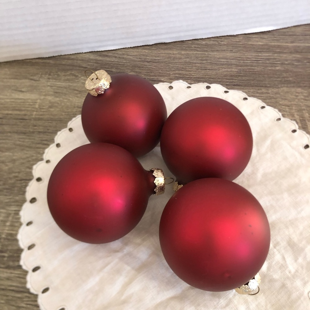 Rauch Red Matte Glass Holiday Ornaments